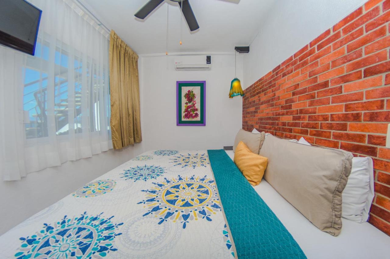 Hotel Suites Nadia Puerto Vallarta Exteriör bild