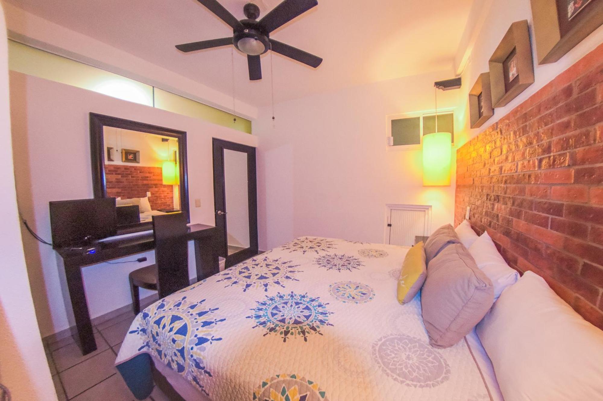 Hotel Suites Nadia Puerto Vallarta Exteriör bild