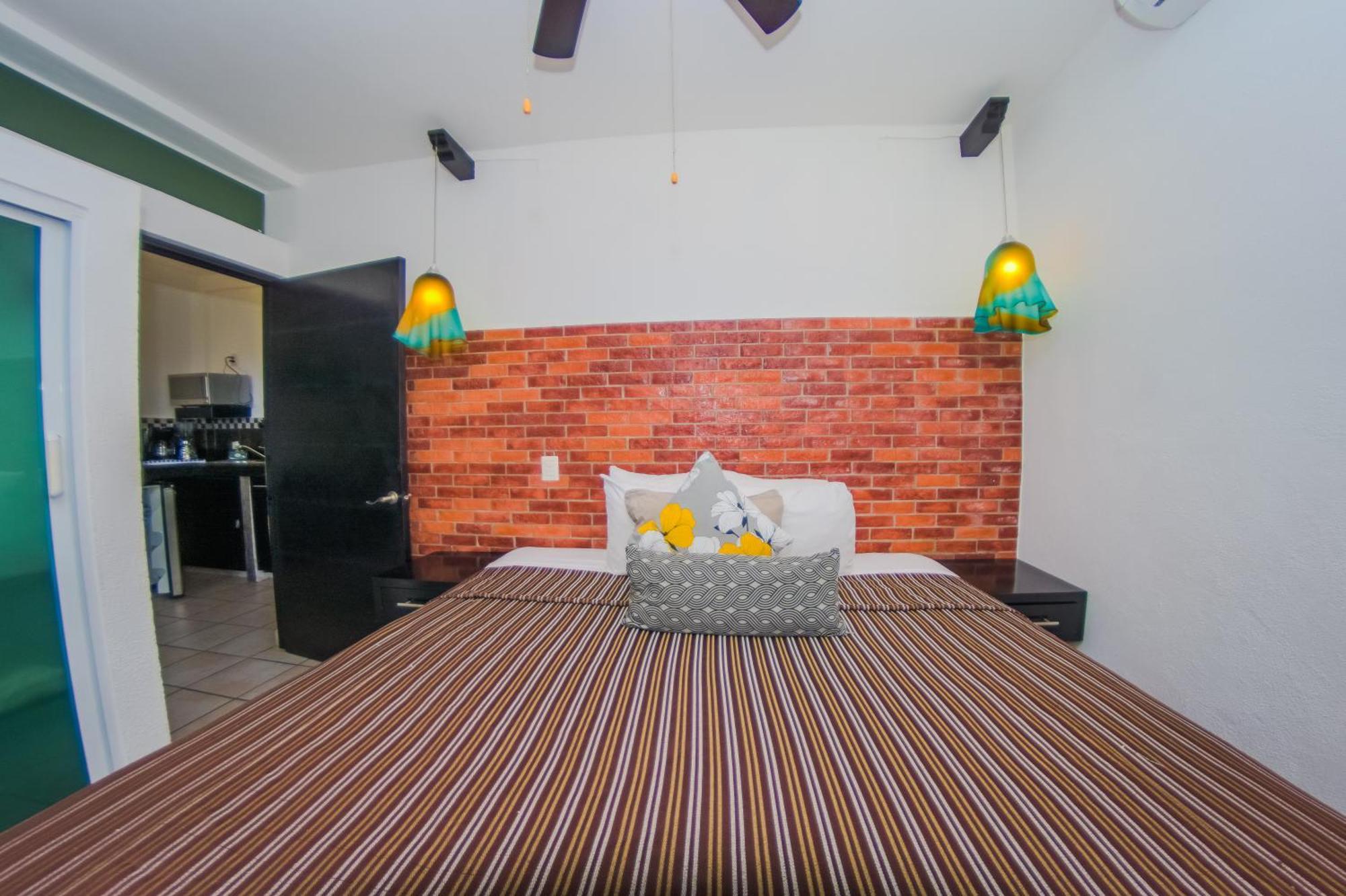 Hotel Suites Nadia Puerto Vallarta Exteriör bild