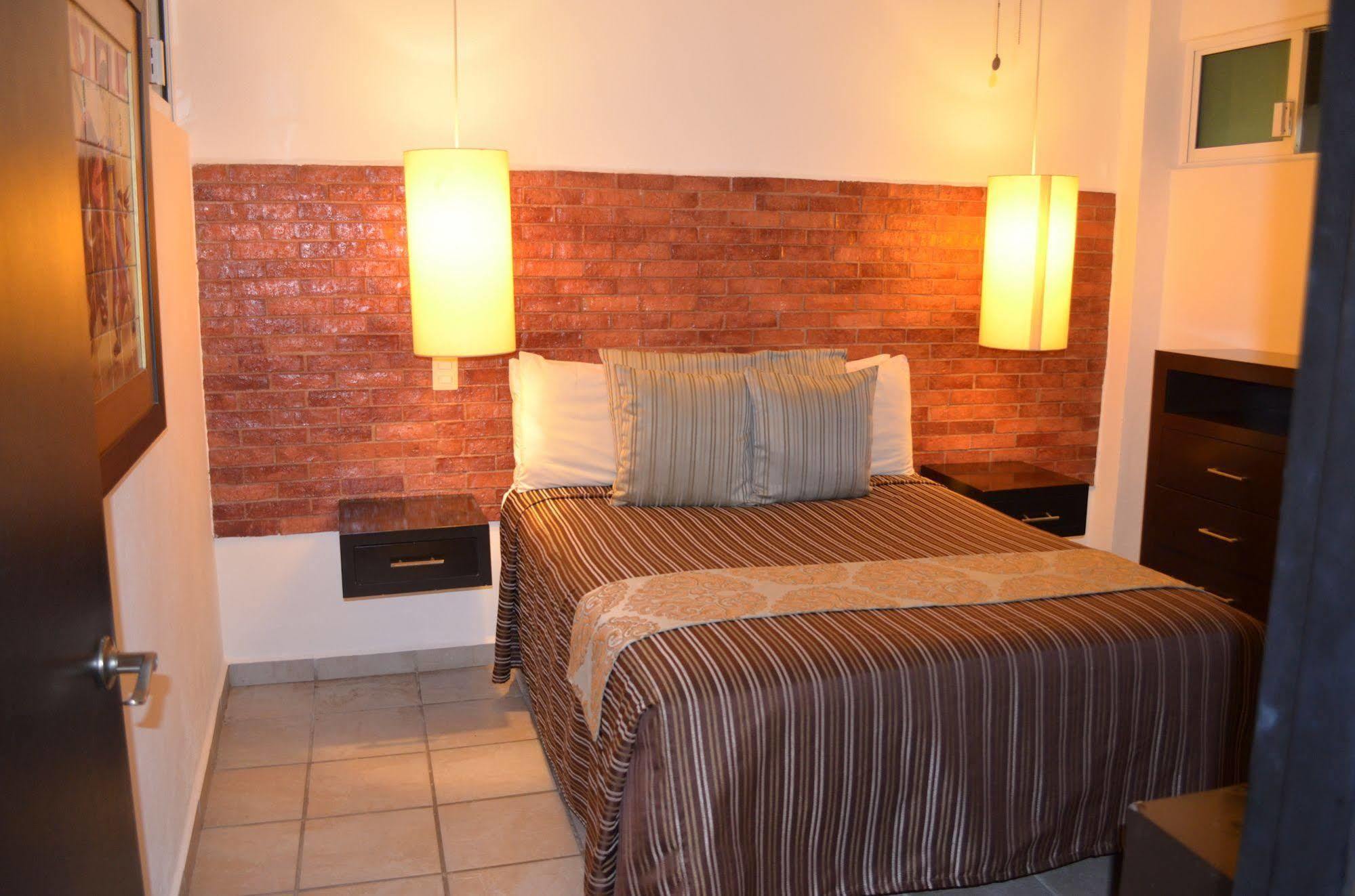 Hotel Suites Nadia Puerto Vallarta Exteriör bild